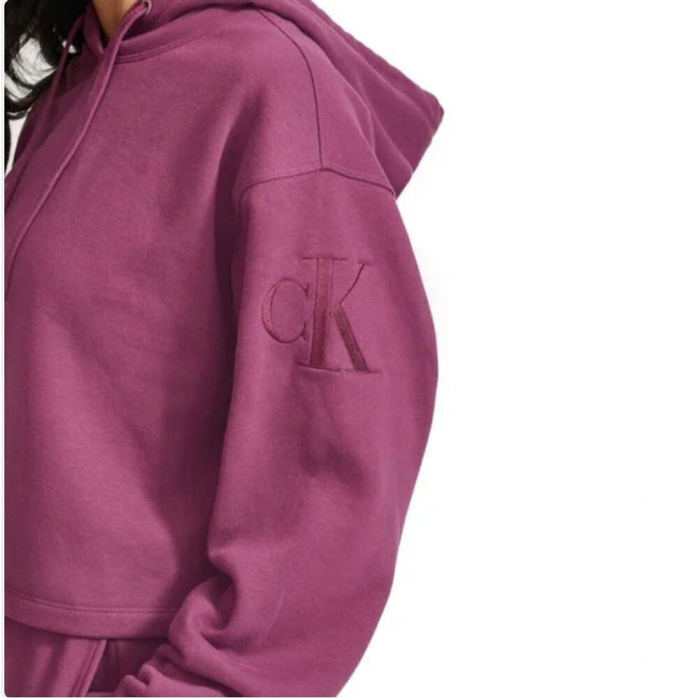 Calvin Klein Jeans Women's L Cotton Blend Relaxed Crop Logo Hoodie Red NWT